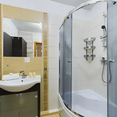 Lejlighed Gdanski Przytulna Z Ogrodkiem I Tarasem By Renters