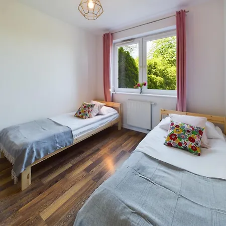 Gdanski Przytulna Z Ogrodkiem I Tarasem By Renters *