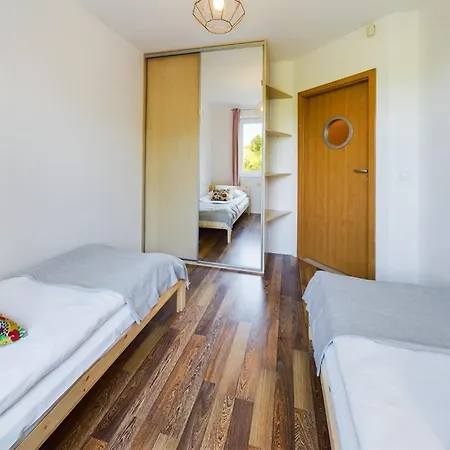 Gdanski Przytulna Z Ogrodkiem I Tarasem By Renters * 格但斯克